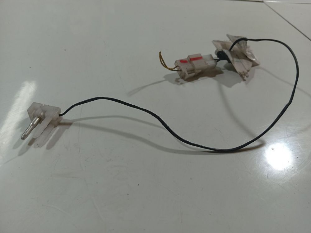 Mitsubishi Lancer 2008 Lauko temperaturos daviklis - Thumbnail 2