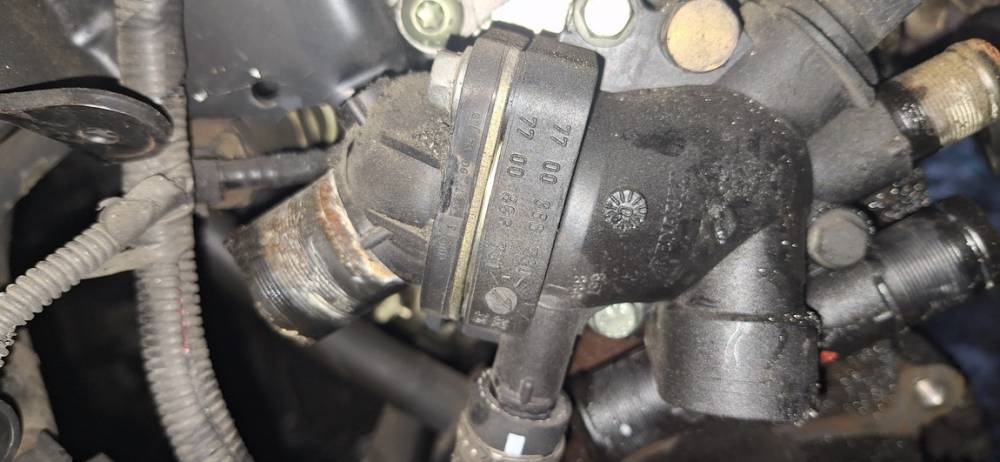 7700866730 Volvo S40 2000 Thermostat Housing (Flange) - Thumbnail 4