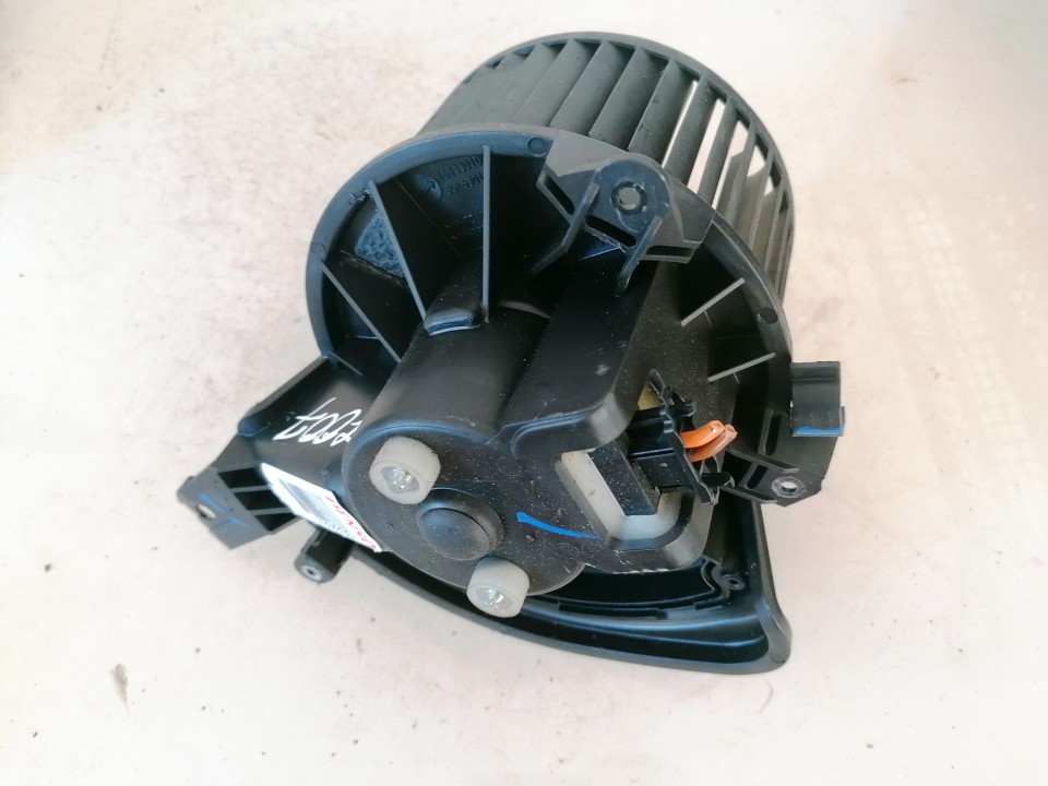 164330100 501630100 Heater blower assy Opel Corsa 2011 1.2L