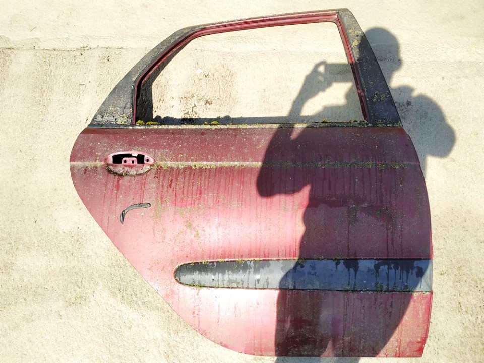 RAUDONOS Renault Scenic 1999 Drzwi - TYLNE PRAWE