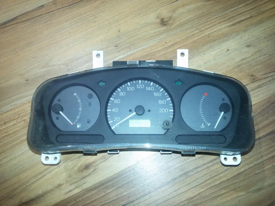 MR233049 Mitsubishi Colt 1997 CUADRO INSTRUMENTOS, VELOCÍMETRO (TABLERO DE INSTRUMENTOS)