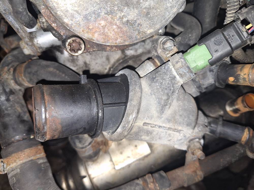 Opel Zafira 2005 Termostato korpusas