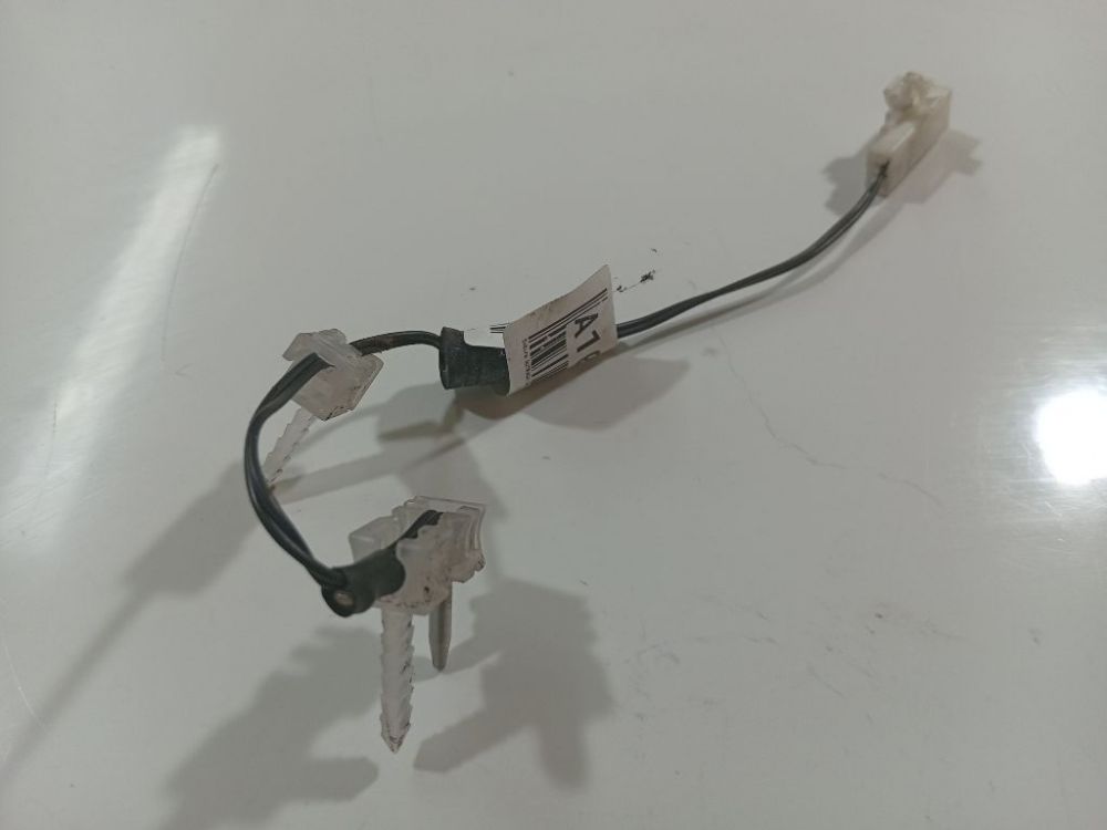 68515M Subaru Outback 2010 Outside Temperature Sensor Reading