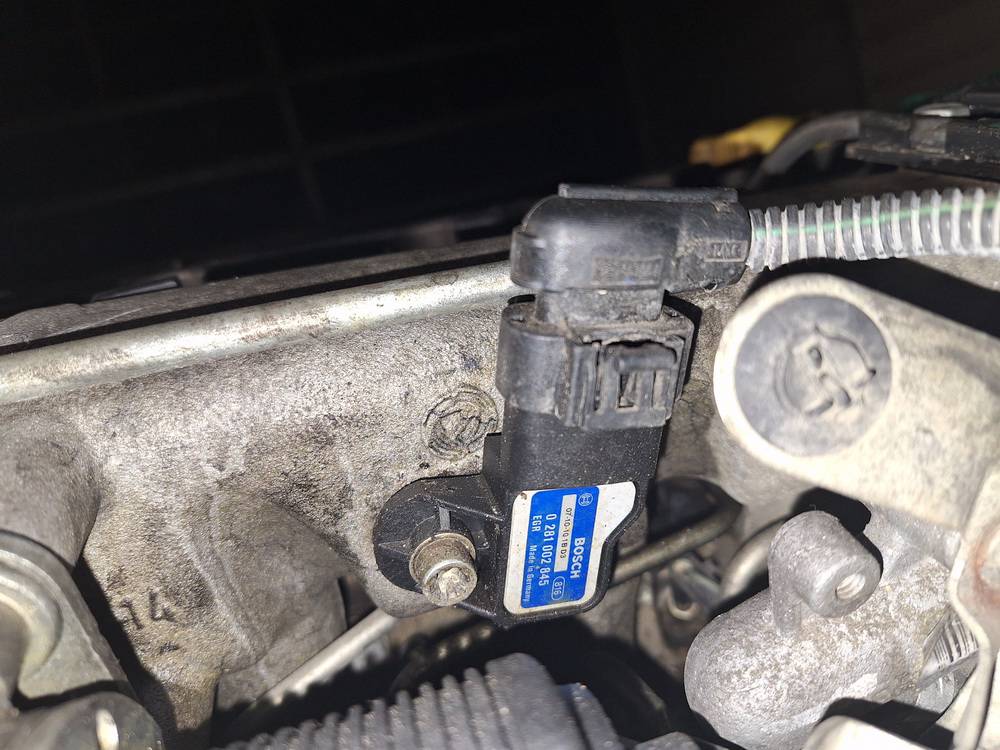 0281002845 Opel Zafira 2005 Oro slegio daviklis - MAP