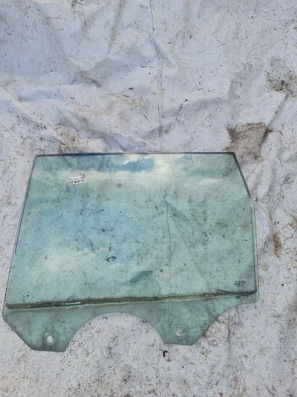 43R001167 Porsche Cayenne 2006 Oven lasi - TAKANA VASEMMALLA