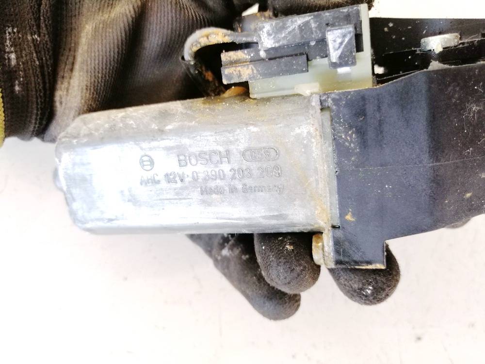 0390203209 Mercedes-Benz E-CLASS 2003 Seat Motor Regulator - FRONT LEFT - Thumbnail 3