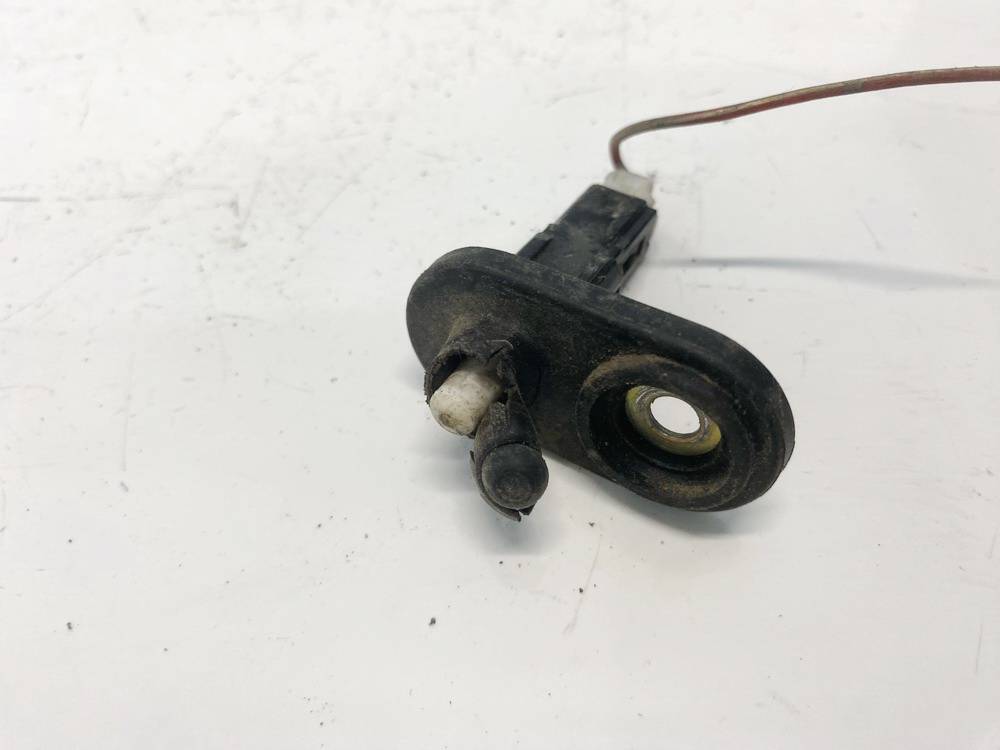 Toyota Yaris Verso 2000 door contacts left