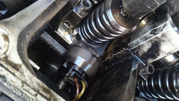 038130073AG Volkswagen Golf 2004 Fuel Injector