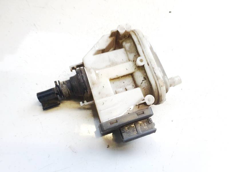 3A0862153B Volkswagen Passat 1994 Duru uzrakto vakuumine pompele - Thumbnail 2