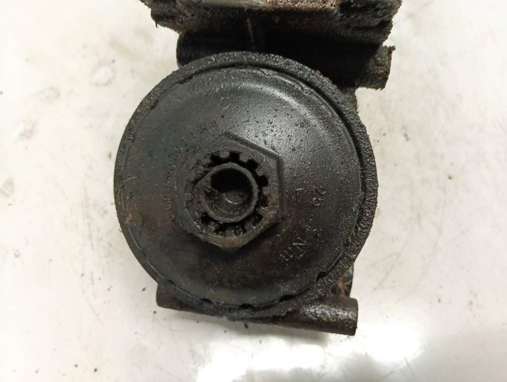 Ford Mondeo 2002 Obudowa filtra oleju