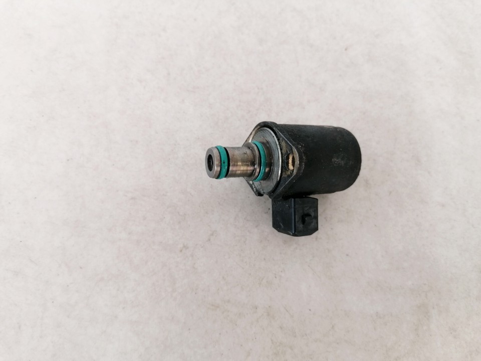 a00010921002 used FUEL RAIL HIGH PRESSURE SENSOR Volkswagen Touran 2003 1.9L EIS01214660