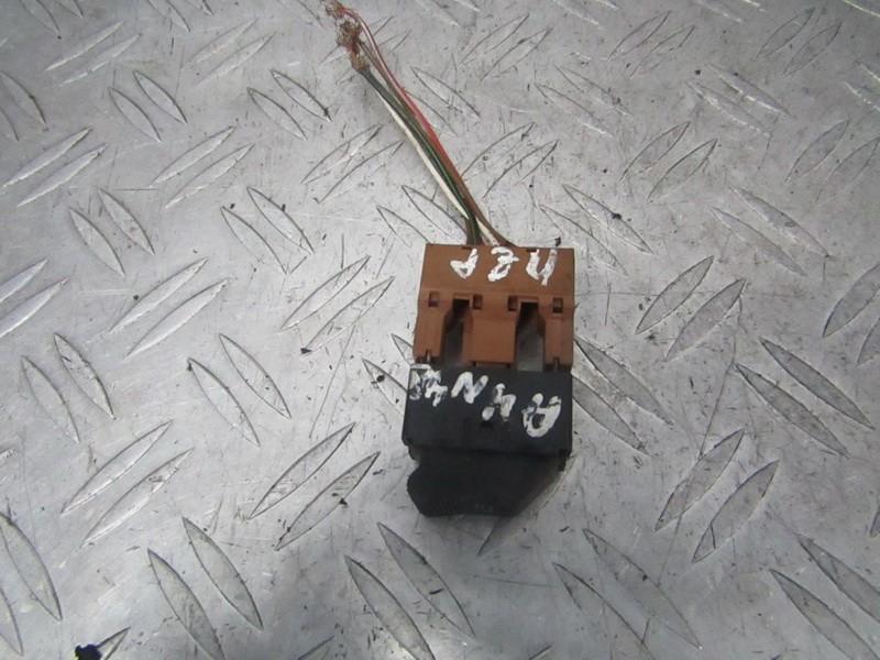 4D095985501C Audi A4 1995 Power window control (Window Regulator-Window Switch)