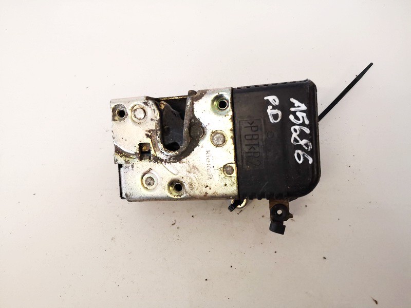 Peugeot 406 2000 Door Lock Mechanism - FRONT RIGHT