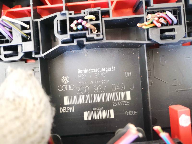 3C0937049J Volkswagen Passat 2006 Fuse box - Thumbnail 2