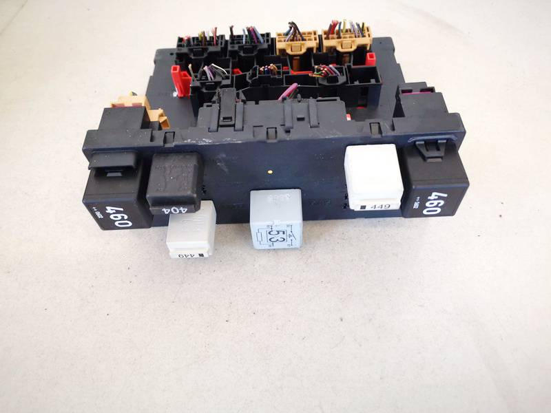 3C0937049J Volkswagen Passat 2006 Fuse box