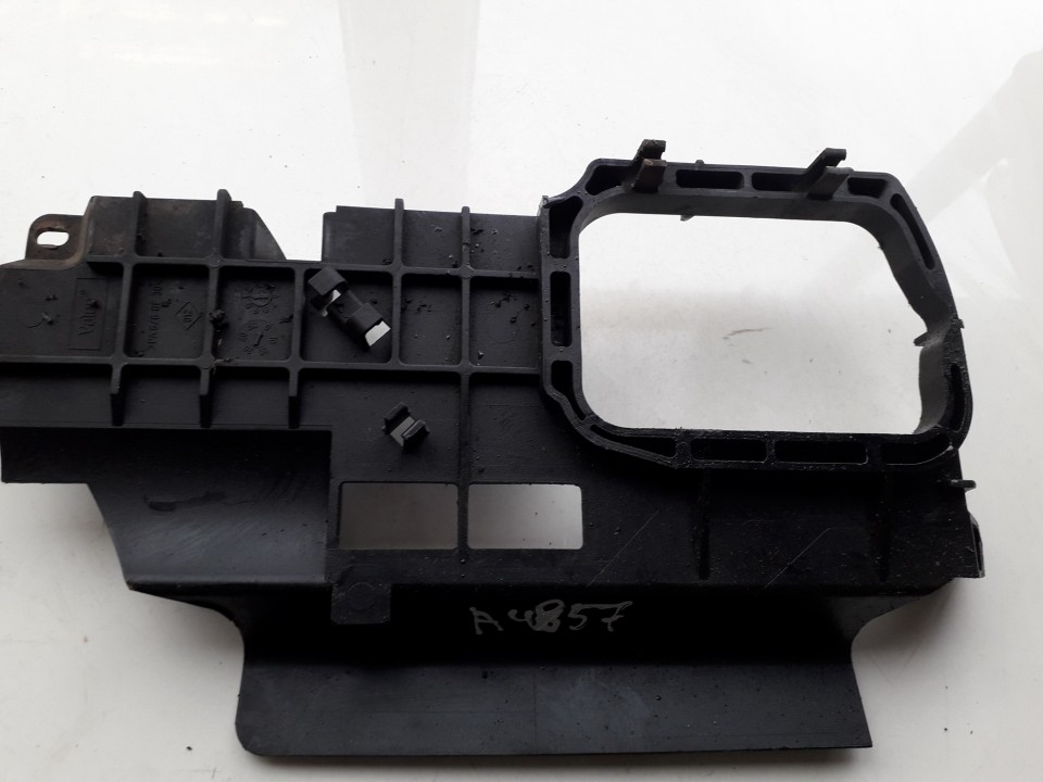 855522H Renault Safrane 1998 Other car part - Thumbnail 2