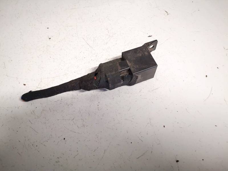 SCB1M1240 Opel Astra 1991 Relay module