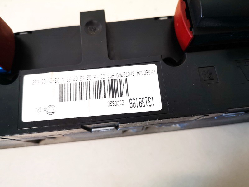 13138198 Opel Vectra 2005 Climate Control Panel (heater control switches) - Thumbnail 3
