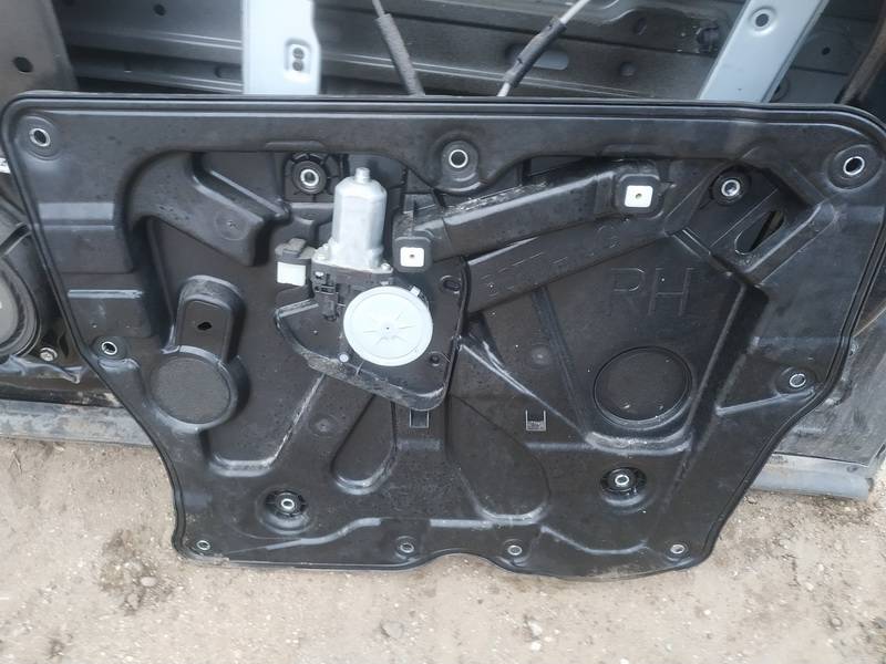 Nissan X-Trail 2009 Door winder mechanism (Window Regulator) - FRONT RIGHT