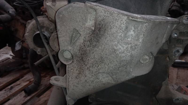 045199207M Volkswagen Polo 2008 Engine Mount Bracket and Gearbox Mount Bracket