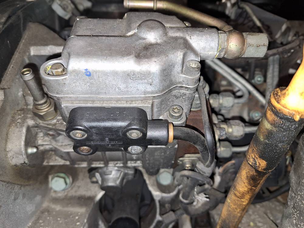 038130107D Volkswagen Golf 1997 High Pressure Injection Pump