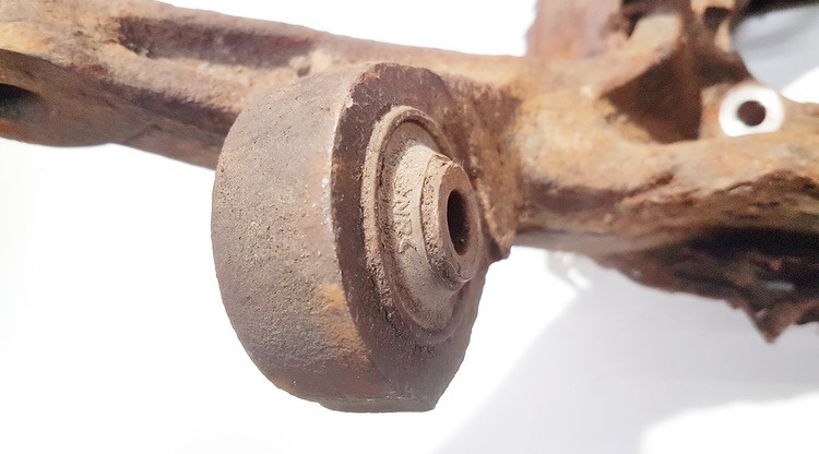 Toyota Avensis 2004 Steering Knuckle - REAR LEFT - Thumbnail 3