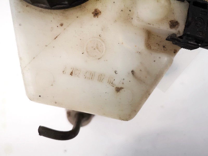 a2024300202 used Brake Master Cylinder Reservoir MercedesBenz ECLASS