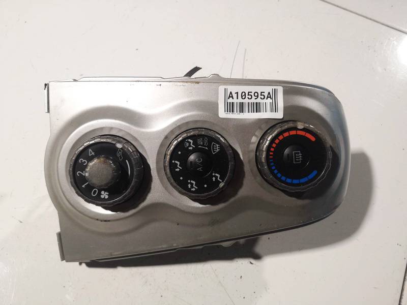 5540652120 Toyota Yaris 2006 Panel sterowania klimatyzacją (przełączniki ogrzewania)