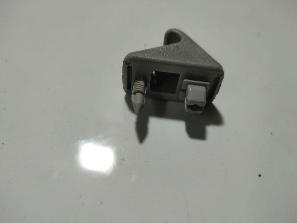 Toyota Yaris 2000 Держатель щитка от солнца - Thumbnail 3