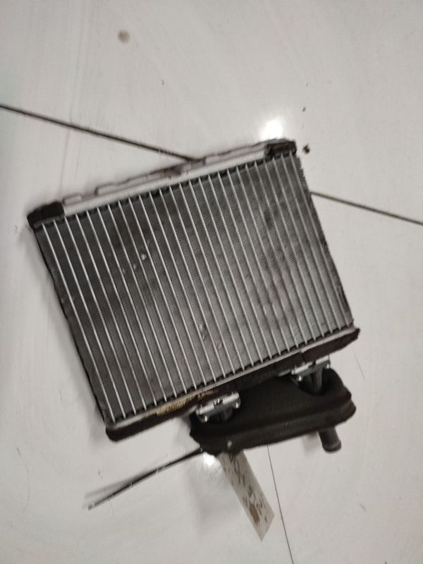 Nissan Almera Tino 2003 Heizungskühler Wärmetauscher