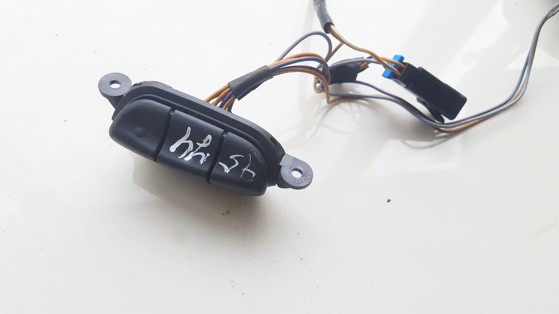 90508669 Opel Vectra 1998 Holden Steering Wheel Button - Thumbnail 2