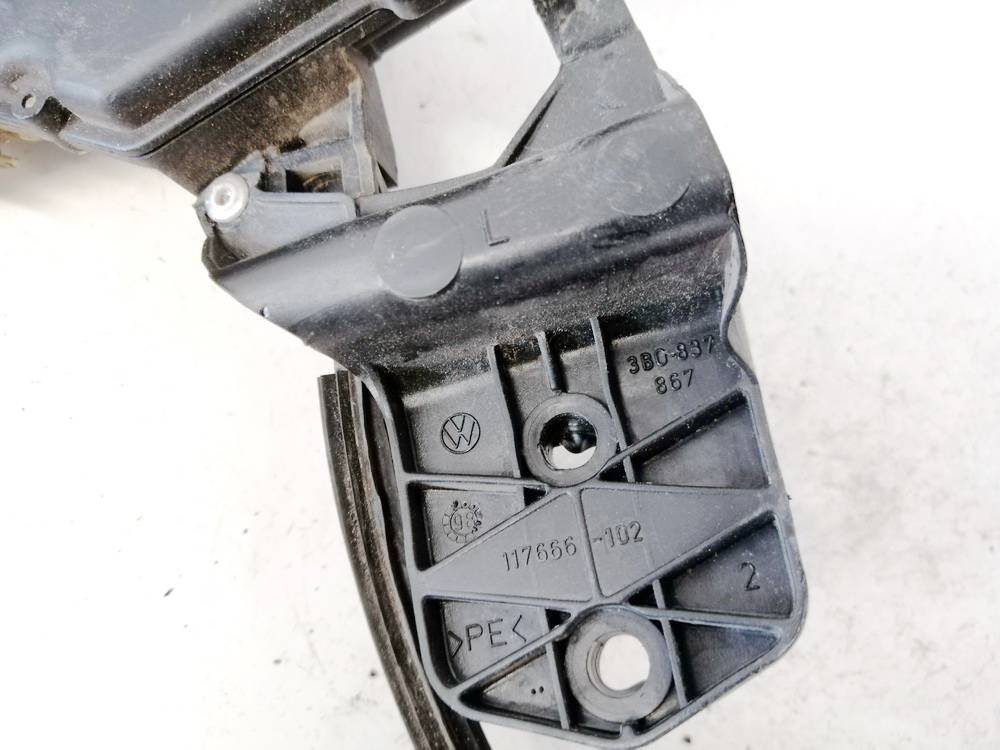 117666102 Volkswagen Passat 2001 Door Lock Mechanism - FRONT LEFT - Thumbnail 3
