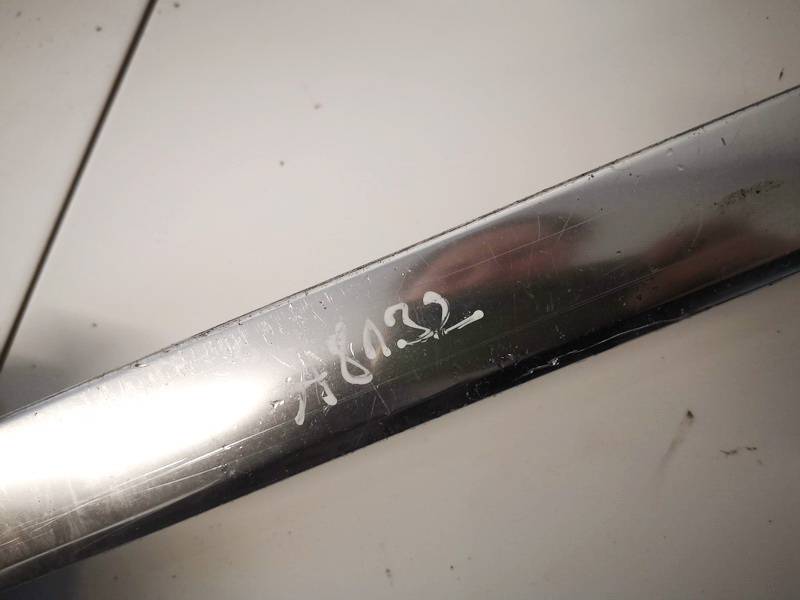 Audi A6 2001 Door handle tailgate boot trim strip cover - REAR - Thumbnail 2