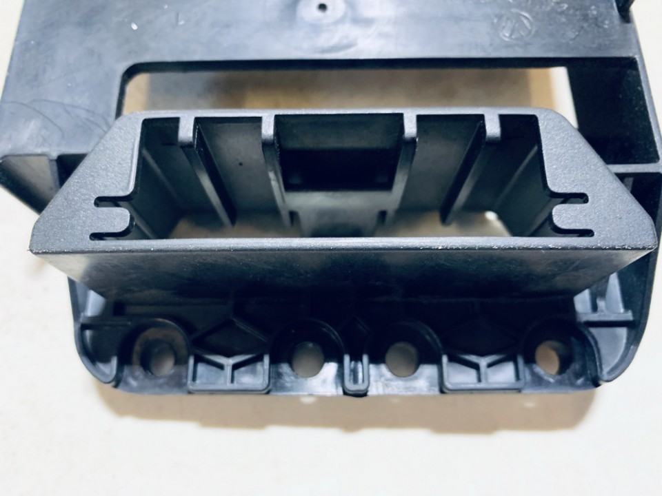 1K1907348A Volkswagen Golf 2004 Other car part - Thumbnail 3