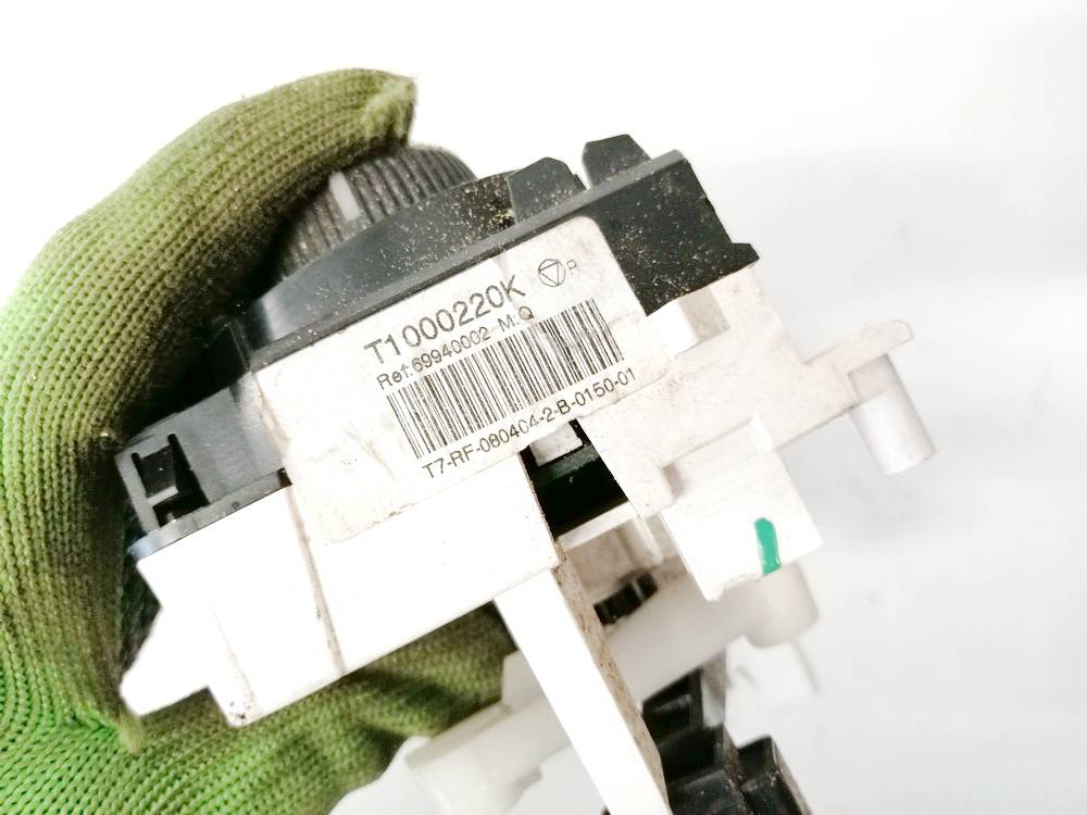 69940002 Peugeot 308 2009 Climate Control Panel (heater control switches) - Thumbnail 3