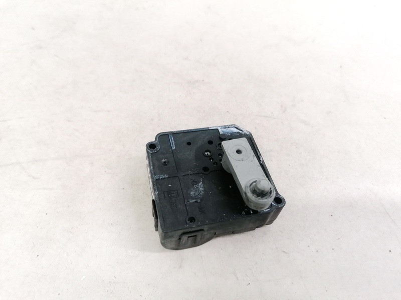 031106V22A Mercedes-Benz ML-CLASS 2000 Lämmittimen läppämotor - Thumbnail 2