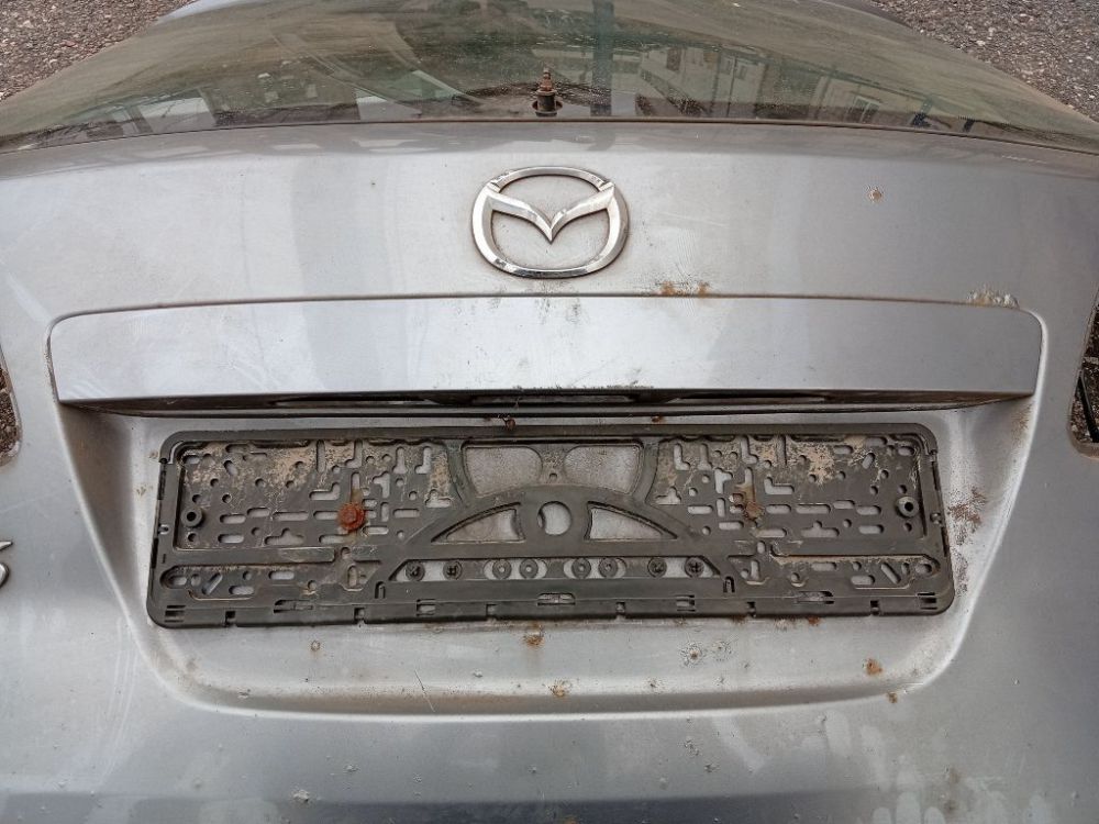 Mazda 6 2003 Galinio dangcio isorine apdaila (numerio apsvietimas) G.