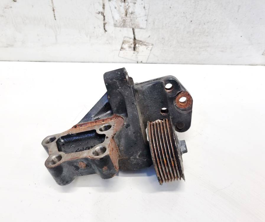 123150R020 Toyota Avensis 2011 Variklio kronsteinas ir Greiciu dezes kronsteinas - Thumbnail 2