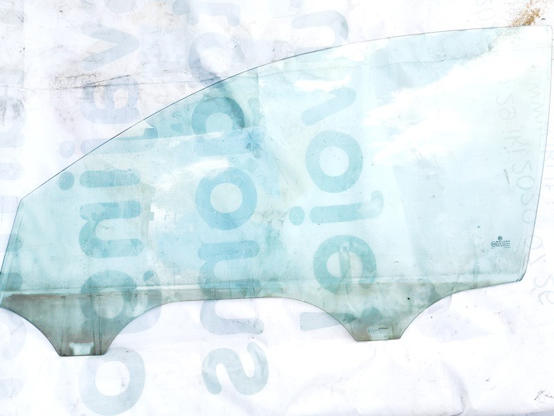 Volkswagen Passat 2000 Door-Drop Glass - FRONT LEFT