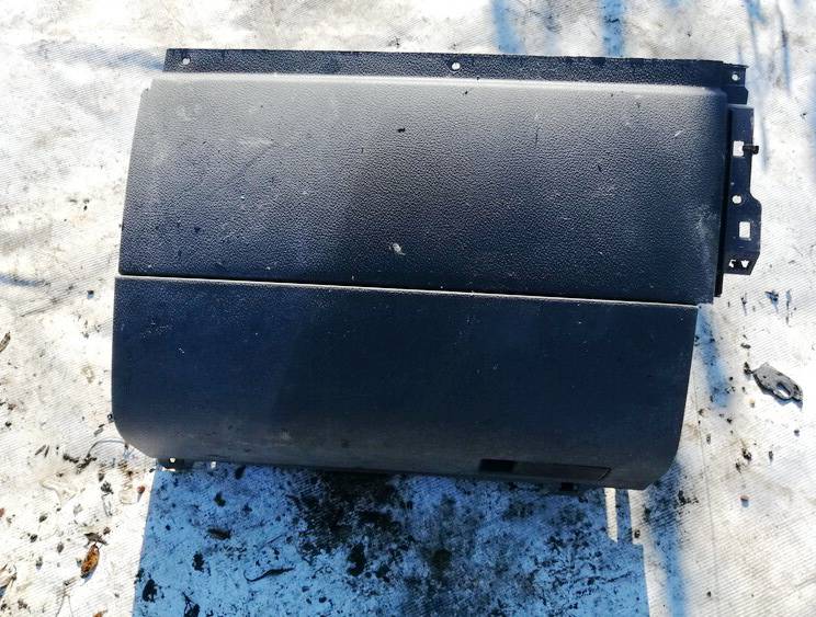 171857097B Volkswagen Touran 2004 Schowek