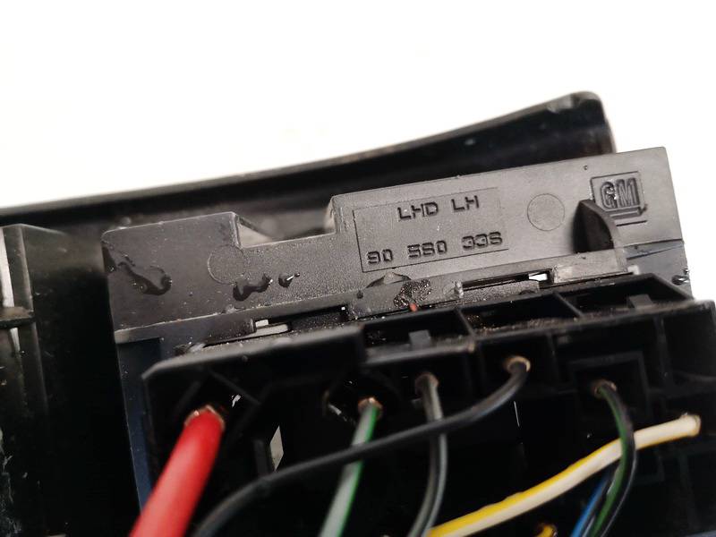 90560336 Opel Astra 2004 Rejilla Aireadora - 
Moldura protectora de la rejilla de ventilación lateral del panel - Thumbnail 3