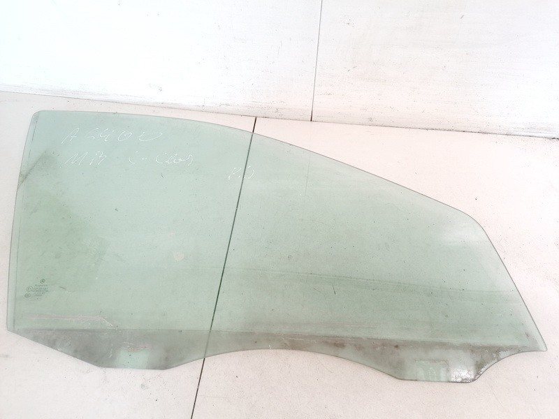 Mercedes-Benz C-CLASS 2004 Door-Drop Glass - FRONT RIGHT