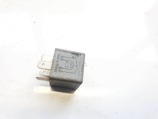 8D0951253A Volkswagen Passat 2001 Relay module - Thumbnail 2
