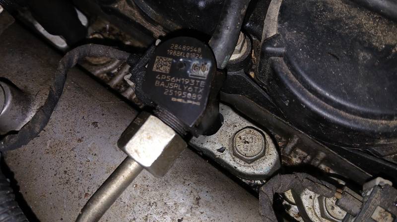 28489548 Opel Antara 2013 Wtryskiwacz Paliwa