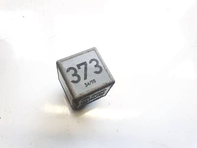 8D0951253A Volkswagen Passat 2001 Relay module