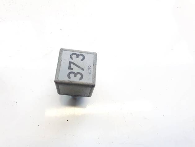 8D0951253A Volkswagen Passat 2001 Relay module