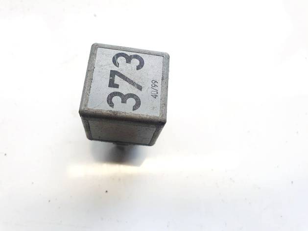 8D0951253A Volkswagen Passat 2001 Relay module - Thumbnail 2