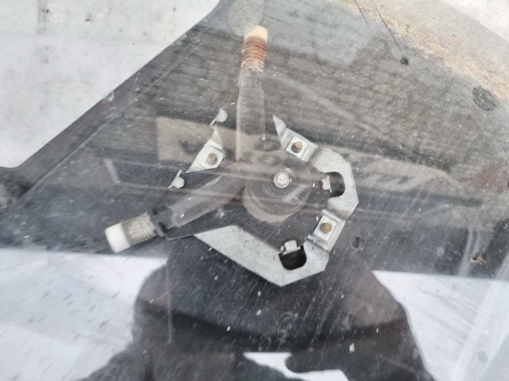 Audi 100 1987 Duru lango pakelejas P.K.