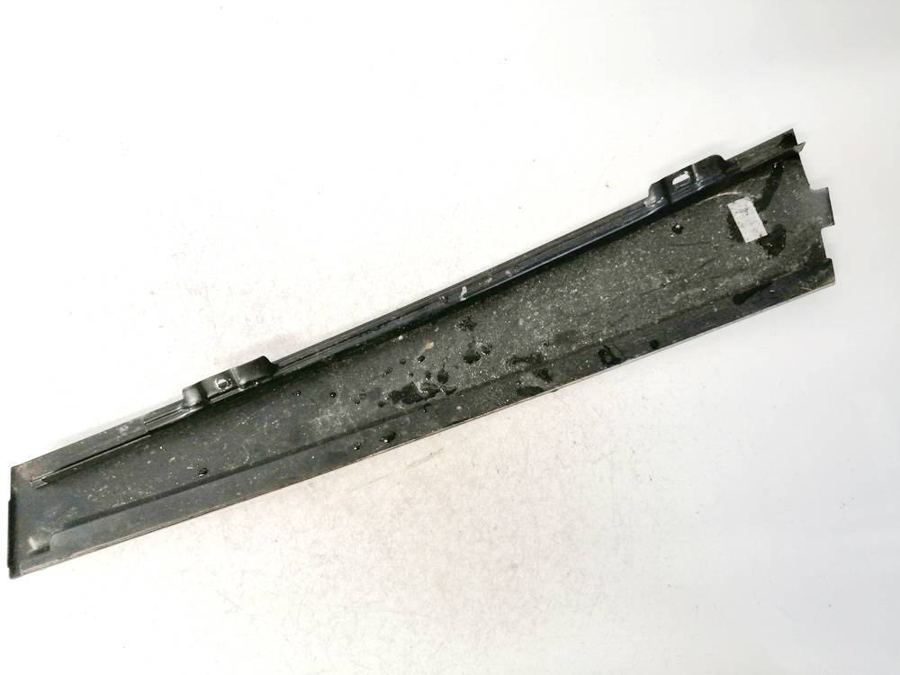 3C4837901 Volkswagen Passat 2008 Glass Trim Molding-weatherstripping - FRONT LEFT - Thumbnail 2