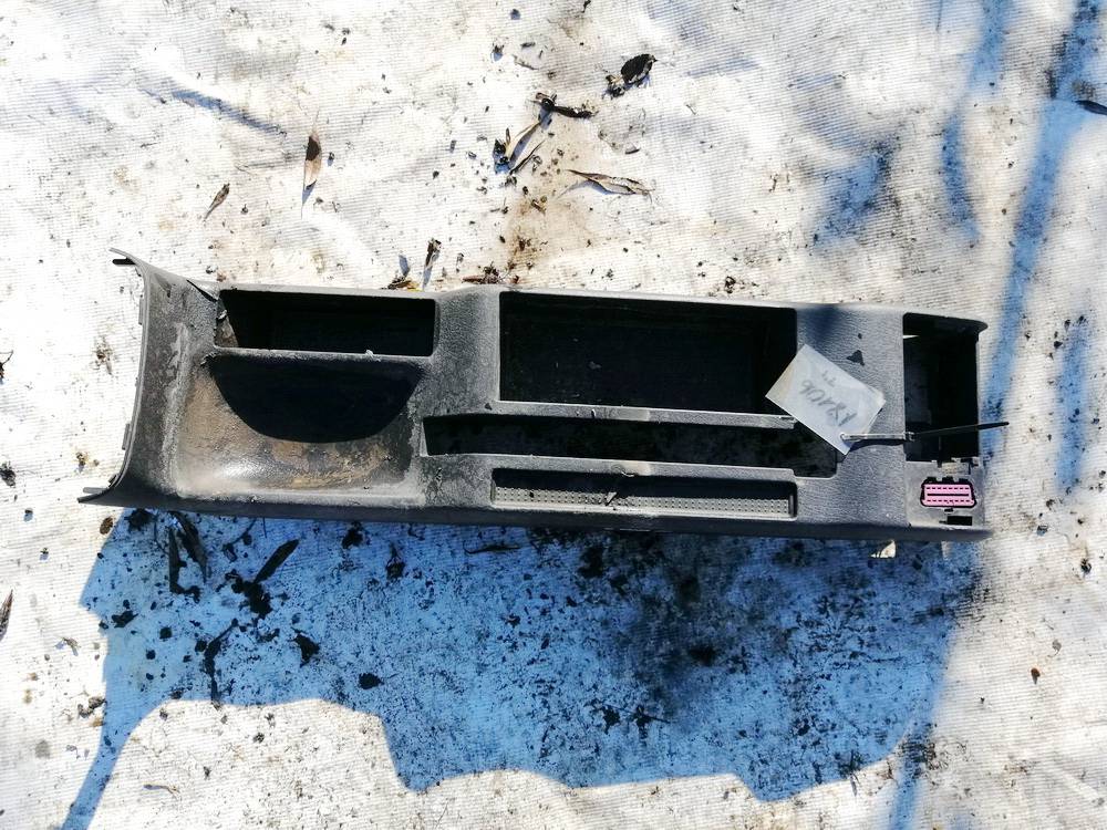 8D0863244 Audi A4 1995 Wykończenie wnętrza (plastikowe elementy)